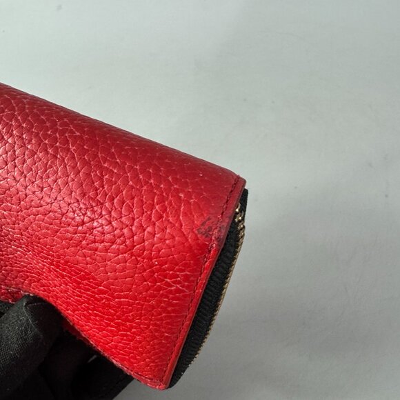 Marc Jacobs LEATHER ZIP AROUND WALLET IN TRUE RED - Picture 14 of 15